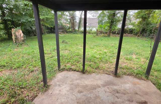 Renovated 3 Bedroom 1 Bath Gallery 3