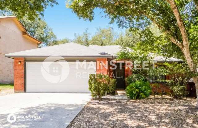 121 Plaza Drive - 121 Plaza Drive, Universal City, TX 78148