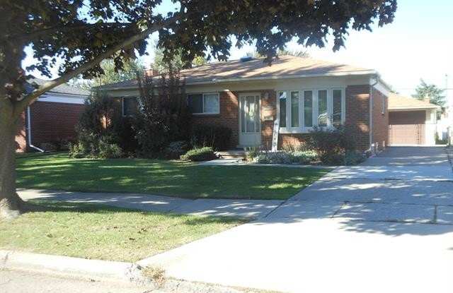 19725 SUSSEX Street - 19725 Sussex Street, St. Clair Shores, MI 48081