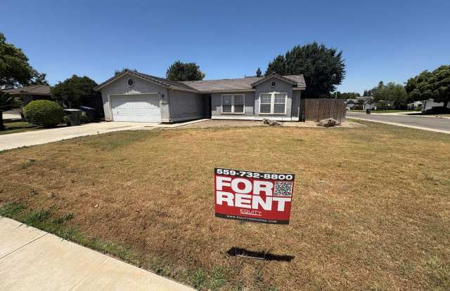 NW Visalia home available in a great neighborhood! photos photos