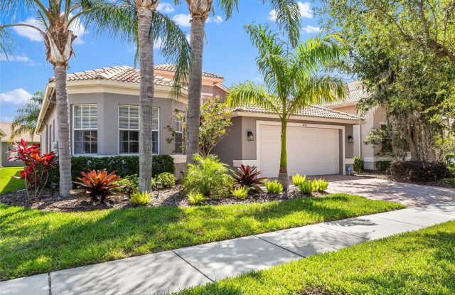 Spacious 3 BR 3 Bath home on a Pond Gallery 1