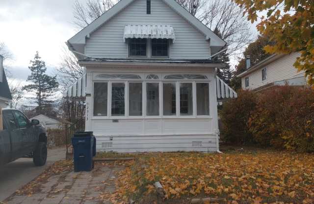 2313 Joliet Street - 2313 Joliet Street, Flint, MI 48504
