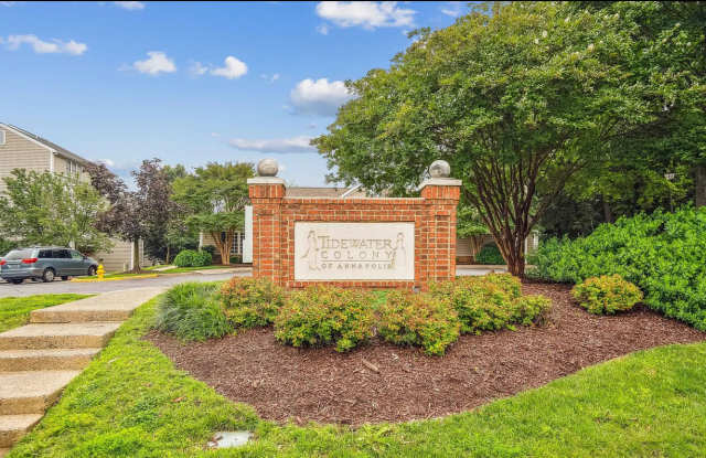 2015 Gov Thomas Bladen Way photos photos
