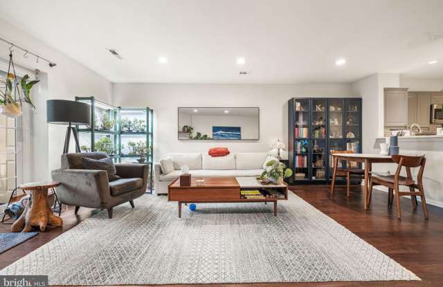 907 S ROLFE Street unit: 1A photos photos