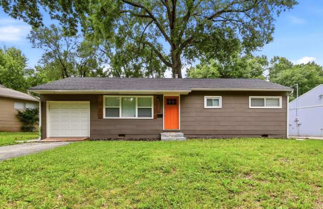 Don't Miss Out on This Charming 3 Bed, 1 Bath Home in South Kansas City! photos photos