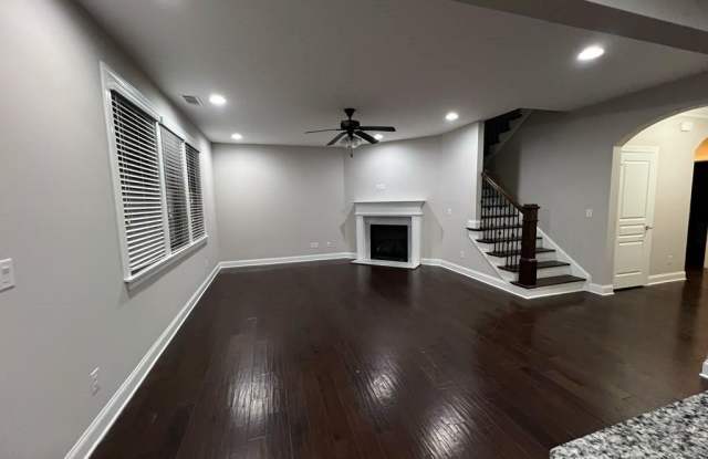 620 Leland Parkway Gallery 3