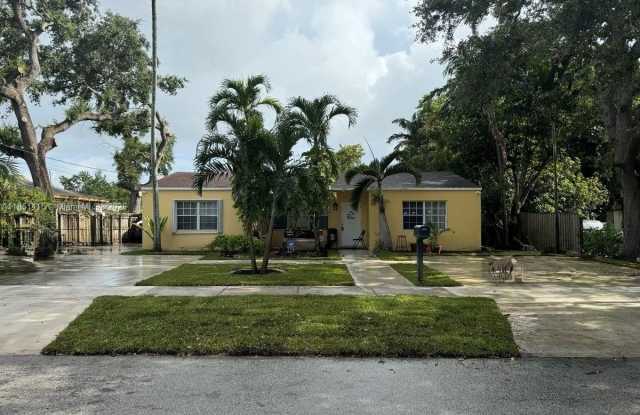1767 NW 93rd St photos photos