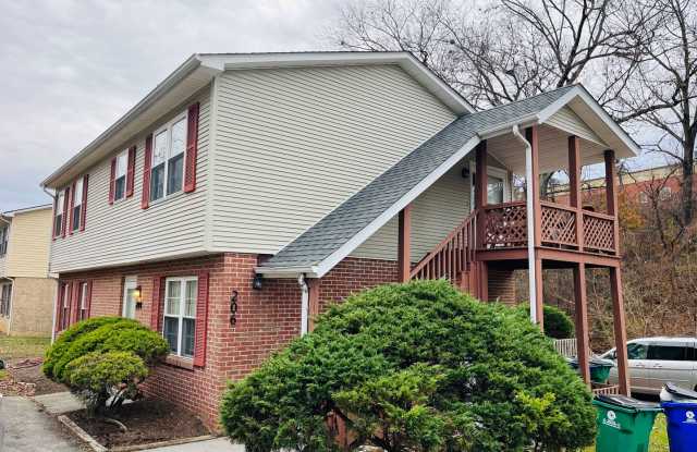 2 Bedroom, 1 Bath Duplex photos photos