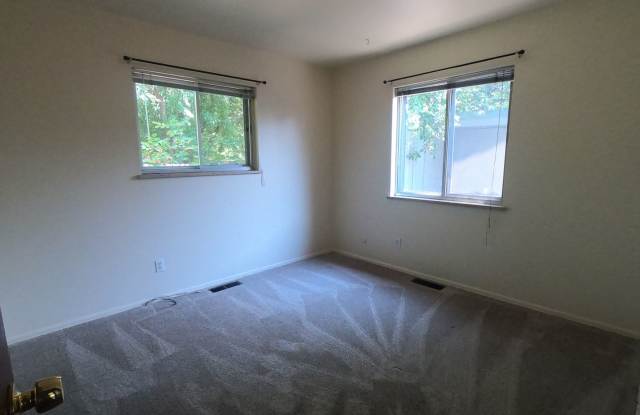 Craftsman duplex with covered parking! photos photos Craftsman duplex with covered parking! photos photos