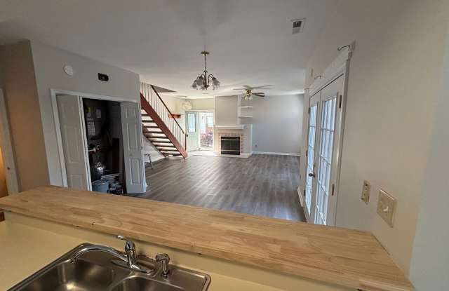 3 bedroom 2.5 bath townhouse in Virginia Beach Gallery 4