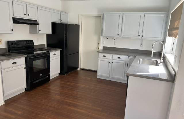 8 W Marco Polo Road Gallery 4
