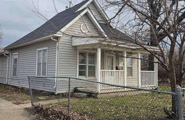 1204 N. Cleveland photos photos