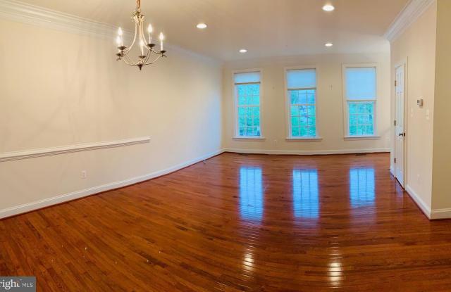 2094 HUTCHISON GROVE Court Gallery 4