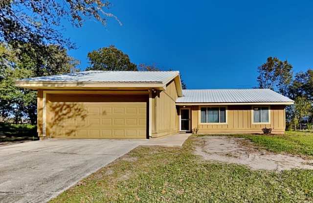 3127 Forestgreen Drive North photos photos