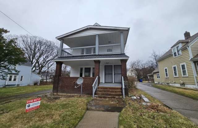 9711 Aetna Road - Upstairs photos photos