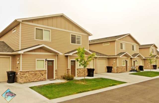 721 Lake Elmo Dr - 721 Lake Elmo Drive, Billings, MT 59105