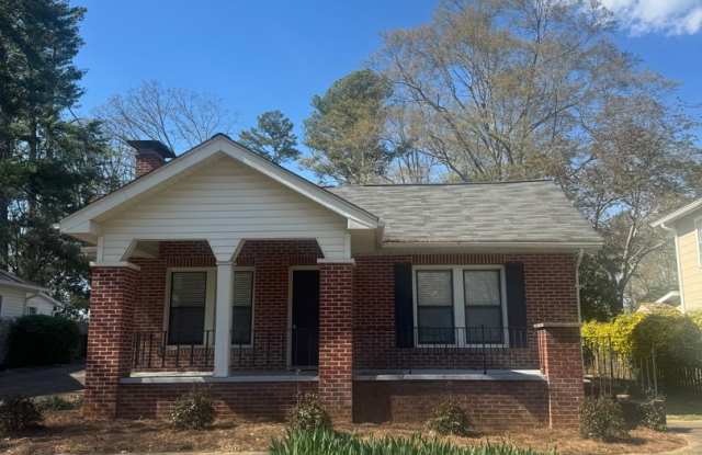 Adorable Cottage in the heart of Gainesville! photos photos