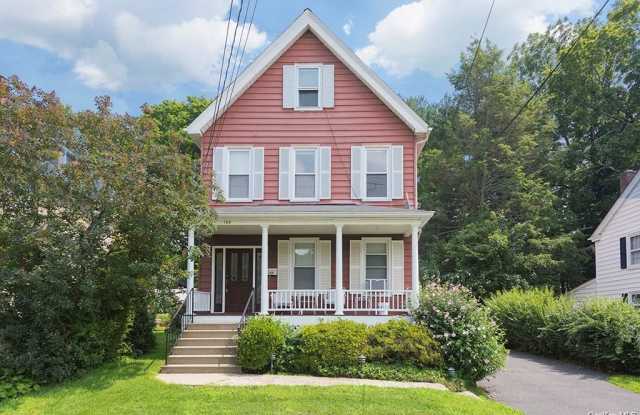 155 Washington Avenue - 155 Washington Ave, Pleasantville, NY 10570