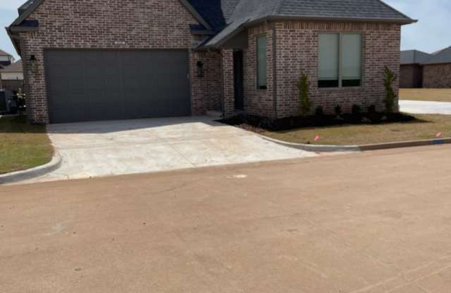 3 bed 2.5 bath home in The Enclave photos photos
