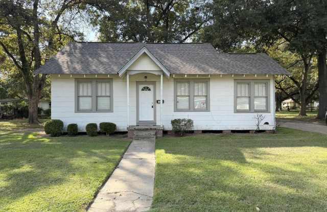 1409 FILHIOL AVENUE photos photos