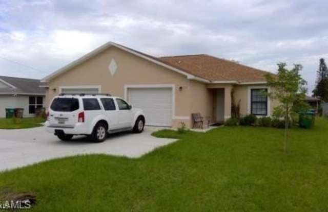 1020 SE 24th Avenue photos photos