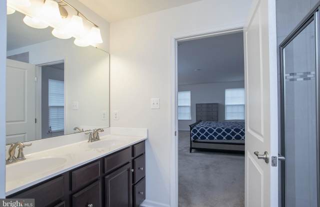 3602 LUPTON COURT Gallery 4