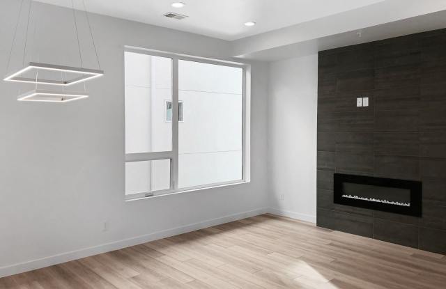 1620 Irving St Unit 4 Gallery 4