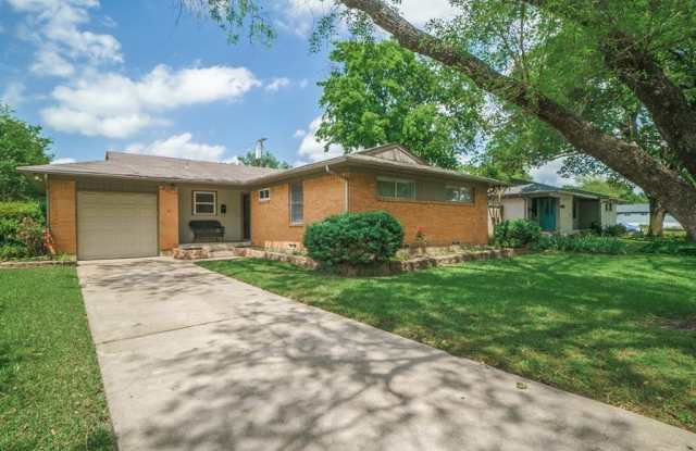 10425 Lanshire Drive - 10425 Lanshire Drive, Dallas, TX 75238