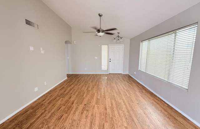 1225 E ANGELA Drive Gallery 4