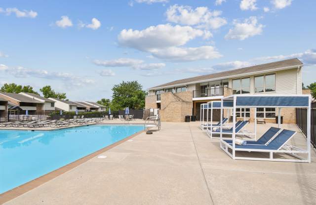 The Apartments at Saddle Brooke Gallery 4