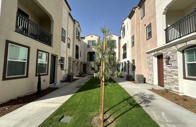 2 BEDROOM HOME FOR LEASING IN Pomona - 2140 Yukon, Pomona, CA 91766 2 BEDROOM HOME FOR LEASING IN Pomona - 2140 Yukon, Pomona, CA 91766