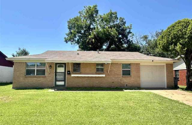 4117 PECOS STREET - 4117 Pecos Street, Wichita Falls, TX 76306