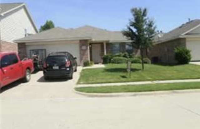 13256 Fencerow Rd - 13256 Fencerow Road, Fort Worth, TX 76244