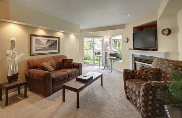 Admirals Cove Gallery 4