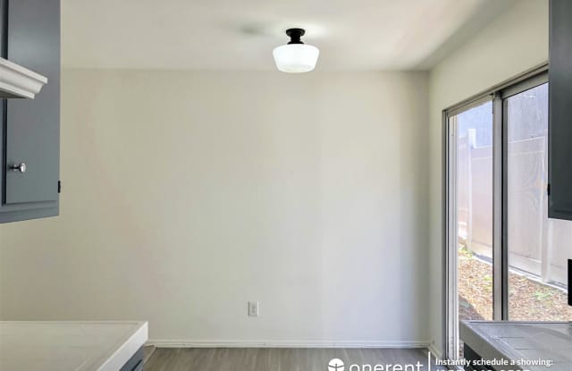 1446 12th Street Unit APARTMENT C Gallery 2