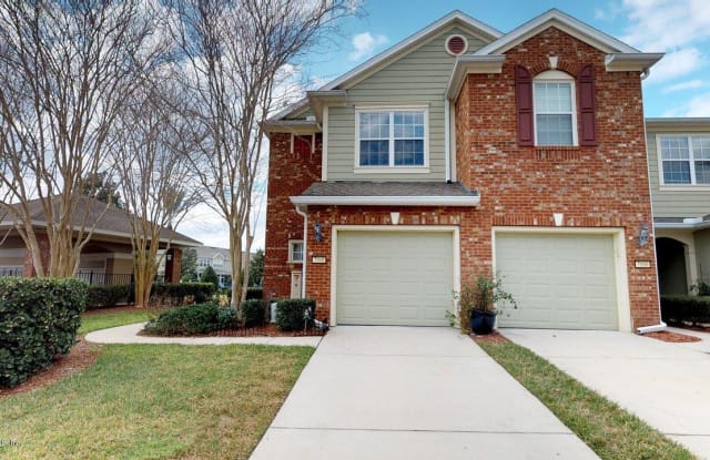 7068 ROUNDLEAF DR - 7068 Roundleaf Drive, Jacksonville, FL 32258