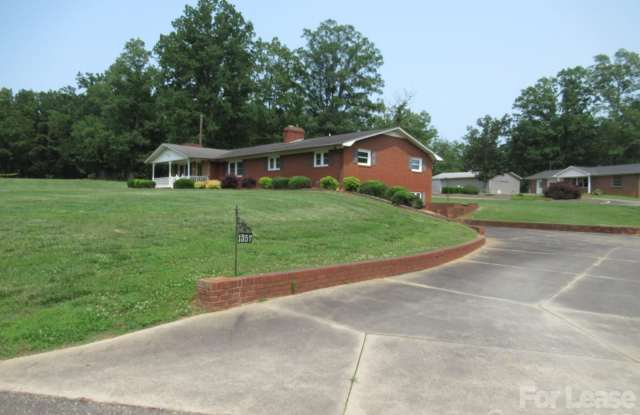 1357 Beal Road photos photos