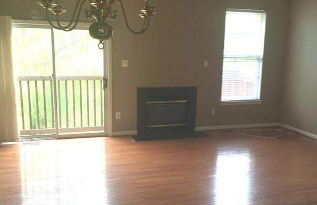 45510 LAKEMONT SQUARE Gallery 3