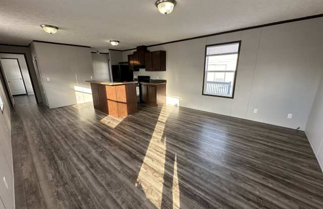 6002 W Maple - 6002 West Maple Street, Romulus, MI 48174
