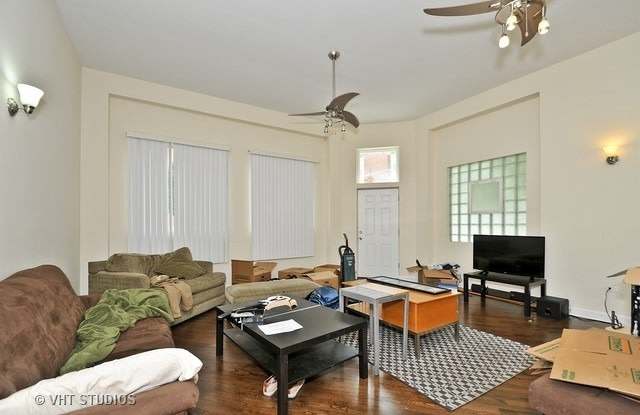 3000 N Spaulding Ave - 3000 North Spaulding Avenue, Chicago, IL 60618