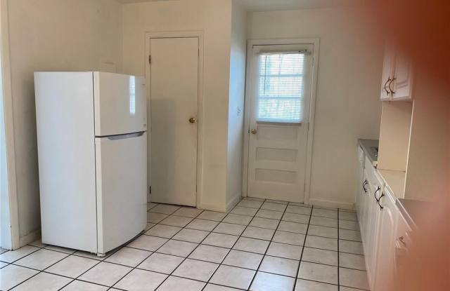 75 Waterbury Avenue Gallery 4