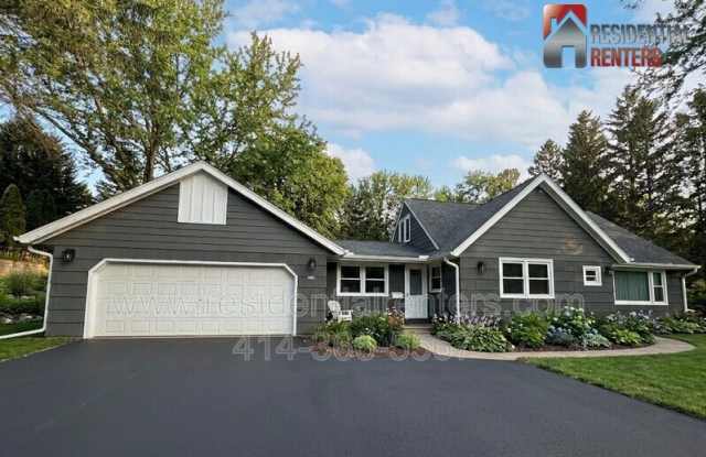 2555 N Calhoun Rd - 2555 North Calhoun Road, Brookfield, WI 53045