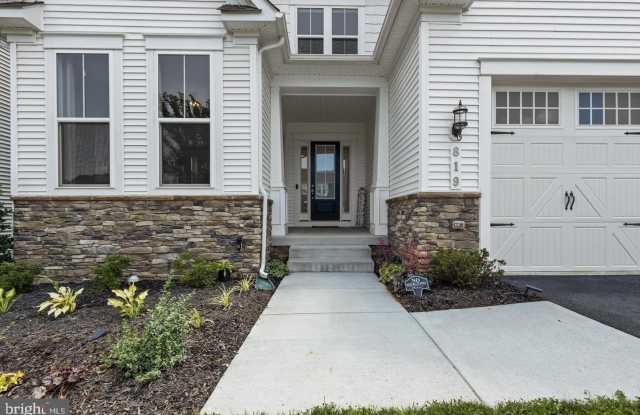 819 BANKER Drive SW Gallery 4