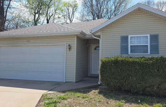3 Bedroom 2 Bathroom close to Missouri State University for $1295! photos photos