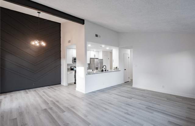 4386 Caliente Street photos photos