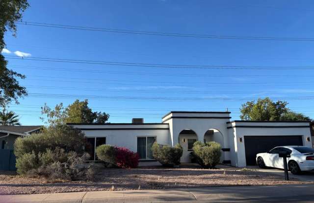 2902 W Straford Drive photos photos