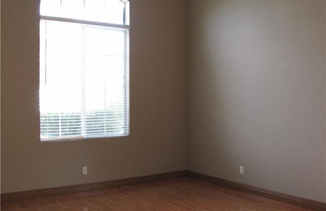5661 Knollside Way Gallery 2