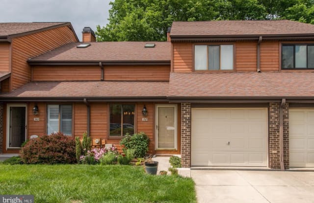 352 WINDING WAY - 352 Winding Way, Montgomery County, PA 19406