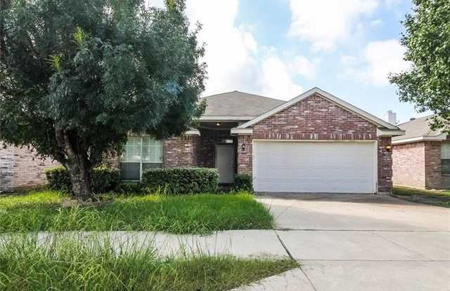 5428 Beaver Ridge Drive - 5428 Beaver Ridge Drive, Watauga, TX 76137