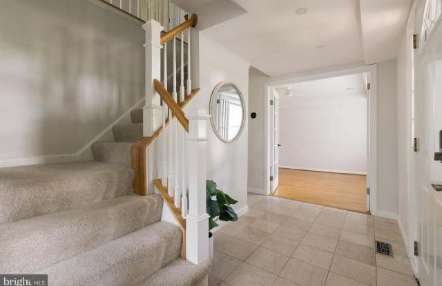 12824 MOUNT ROYAL Lane Gallery 3